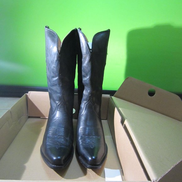 boots - Picture 9 of 12